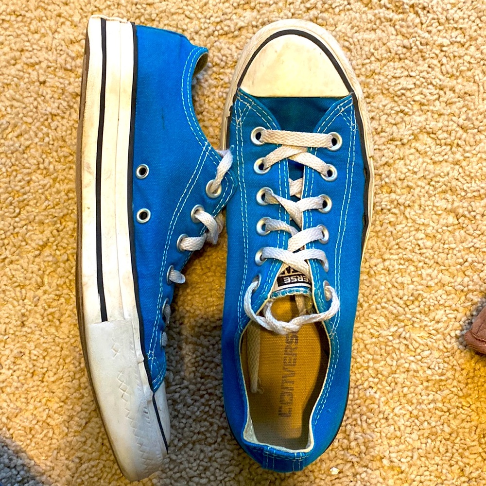 blue converse size 8